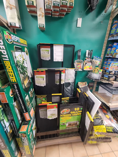 Pet Store «Moby Dick Pet Store Inc», reviews and photos, 3700 Sashabaw Rd, Waterford Twp, MI 48329, USA