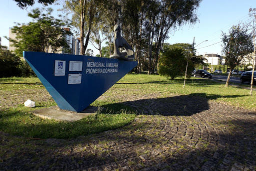 Memorial à Mulher Pioneira Do Paraná
