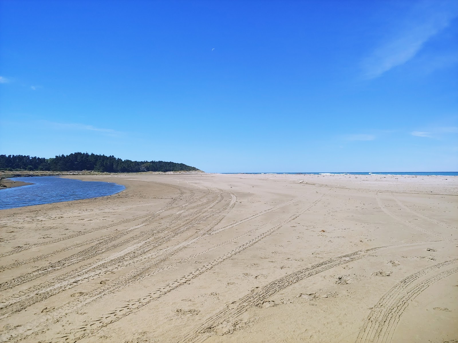 Foto de Riversdale Beach con muy limpio nivel de limpieza