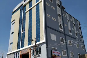 MADHAVI GRAND - INN image