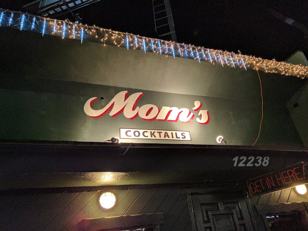 Moms Bar