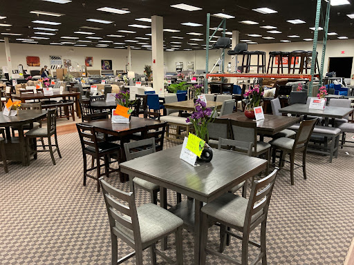 Furniture Store «Urban Furniture Outlet», reviews and photos, 257 N Dupont Hwy, Dover, DE 19901, USA