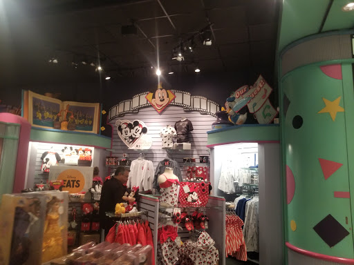 Toy Store «Disney Store», reviews and photos, 4125 S Cleveland Ave, Fort Myers, FL 33901, USA