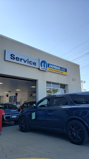 Chrysler Dealer «Louisville Chrysler Dodge Jeep Ram», reviews and photos, 5311 Dixie Hwy, Louisville, KY 40216, USA