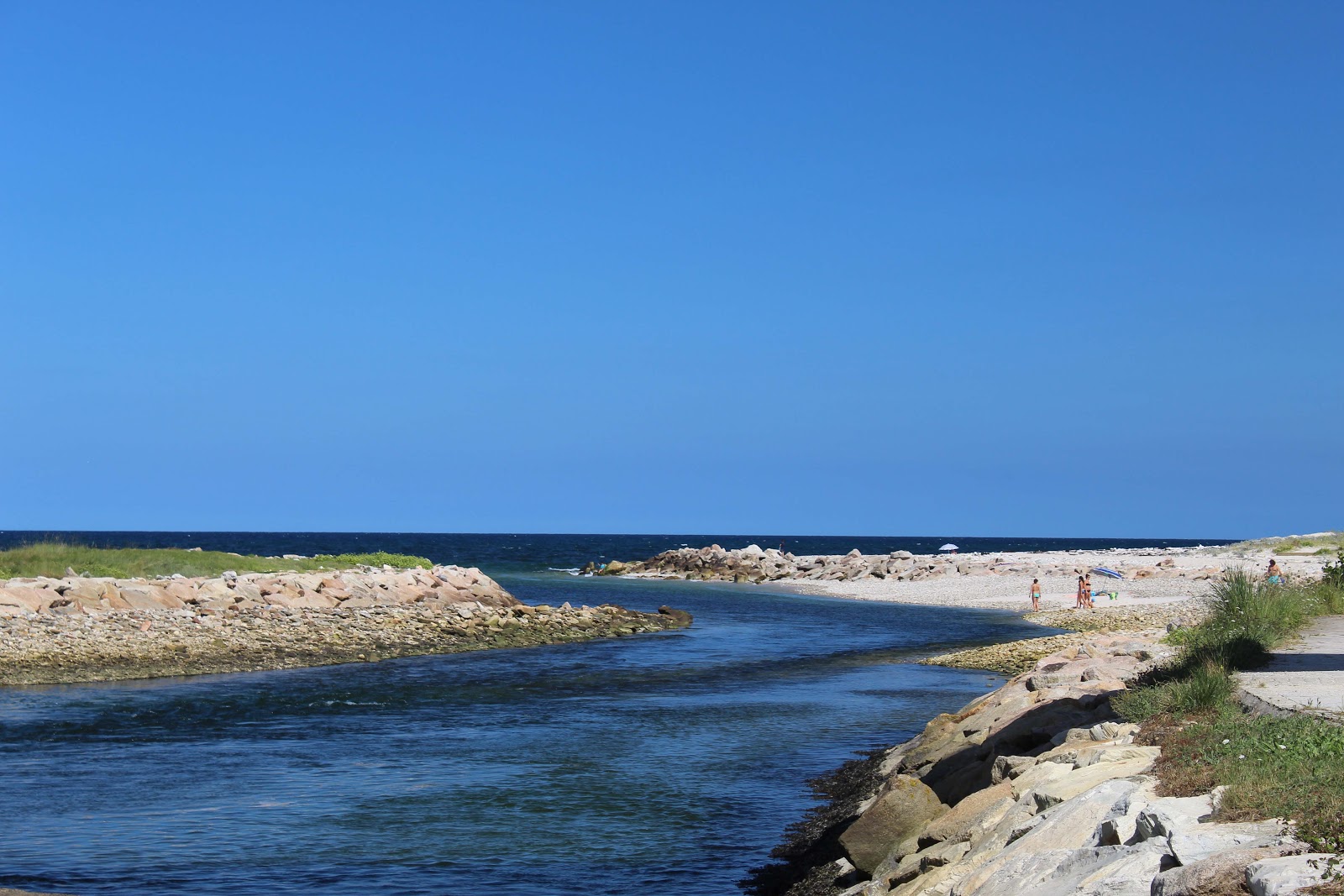 Foto von Playa Pampillosa mit geräumiger strand