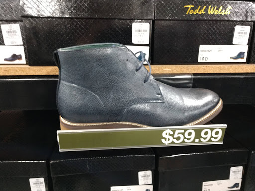 Clothing Store «K&G Fashion Superstore», reviews and photos, 3393 Steelyard Dr, Cleveland, OH 44109, USA