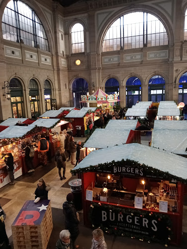 Rezensionen über Wienachtsdorf beim Bellevue in Zürich - Markt