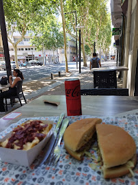 Plats et boissons du Restaurant de hamburgers Checker’s burger & wok à Perpignan - n°13