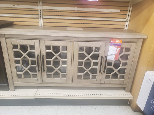 Discount Store «Big Lots», reviews and photos, 5667 S 27th St, Milwaukee, WI 53221, USA