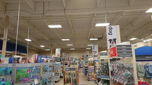 Pet Supply Store «PetSmart», reviews and photos, 1505 11th Ave NW, Issaquah, WA 98027, USA