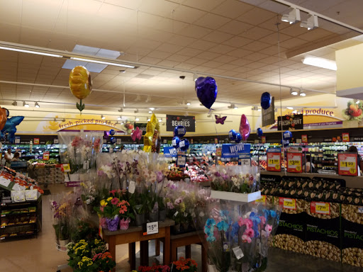 Supermarket «Giant», reviews and photos, 3521 East-West Hwy, Hyattsville, MD 20782, USA