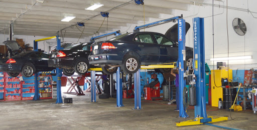 Auto Repair Shop «New Era Automotive Inc», reviews and photos, 2080 NW 29th St, Oakland Park, FL 33311, USA