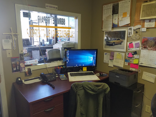 Used Car Dealer «MIDTOWN MOTORS LLC», reviews and photos, 4 Liesl Ln, Branford, CT 06405, USA