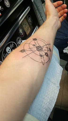 Tattoo Shop «Hold Fast Tattoo and Body Piercing», reviews and photos, 5153 S Ridgewood Ave, Port Orange, FL 32127, USA