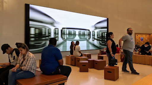 Computer Store «Apple Dadeland», reviews and photos, 7535 Dadeland Mall Cir W, Miami, FL 33156, USA