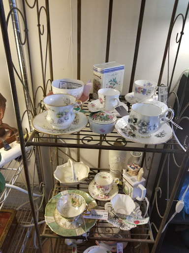 Consignment Shop «One Stop Thrift and Consignment», reviews and photos, 352 Hartford Turnpike, Vernon, CT 06066, USA