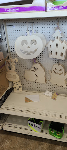 Dollar Store «Dollar Tree», reviews and photos, 5918 Middlebelt Rd, Garden City, MI 48135, USA