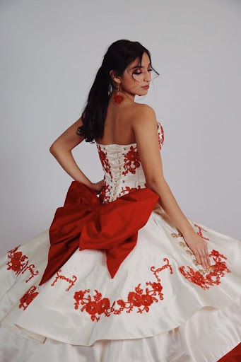 Boutique «Moda Bella Boutique | Quinceañera, Bridal, and Prom Dresses», reviews and photos, 8207 NE Vancouver Mall Dr Suite C, Vancouver, WA 98662, USA