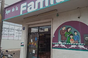 Super De La Familia image