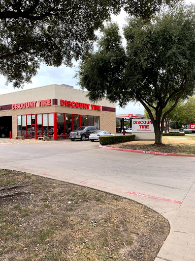 Tire Shop «Discount Tire Store - Dallas, TX», reviews and photos, 2976 Forest Ln, Dallas, TX 75234, USA