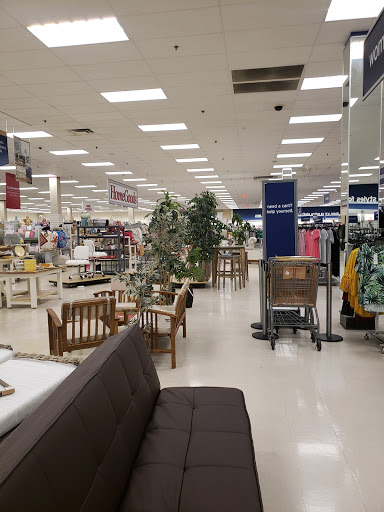Department Store «Marshalls & HomeGoods», reviews and photos, 1745 S Easton Rd, Doylestown, PA 18901, USA
