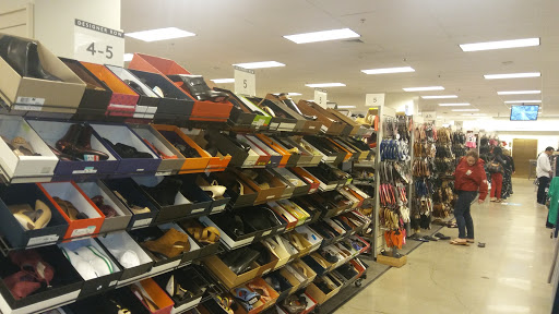 Department Store «Nordstrom Rack», reviews and photos, 3363 E Foothill Blvd, Pasadena, CA 91107, USA