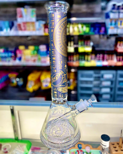 Tobacco Shop «Carbon Glass Tech Smoke Shop», reviews and photos, 5840 Stirling Rd, Hollywood, FL 33021, USA