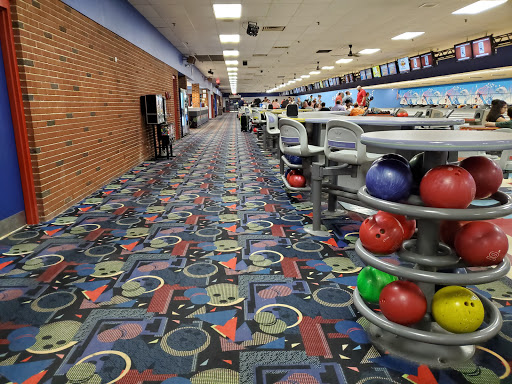 Bowling Alley «Parkside Lanes», reviews and photos, 34W185 Montgomery Rd, Aurora, IL 60504, USA