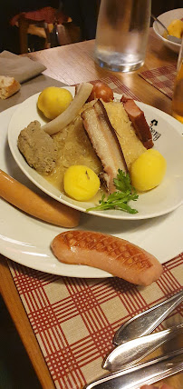 Choucroute d'Alsace du Restaurant de spécialités alsaciennes Winstub Le Freiberg Restaurant Obernai - n°11