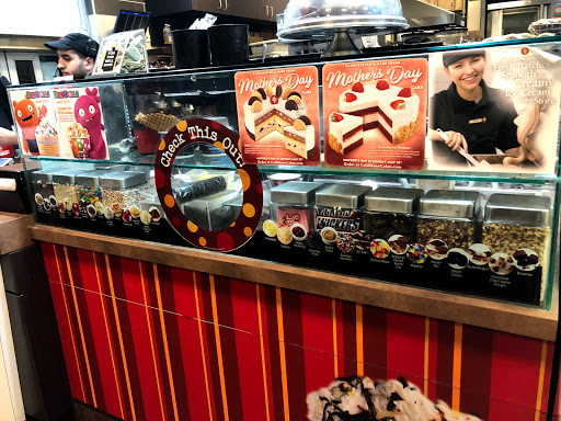Ice Cream Shop «Cold Stone Creamery», reviews and photos, 28877 Schoenherr Rd, Warren, MI 48088, USA