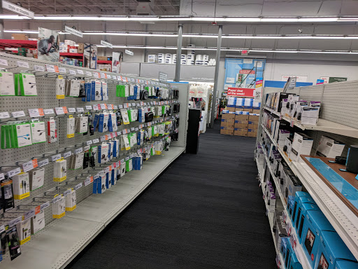 Office Supply Store «Staples», reviews and photos, 1104 W Broad St, Falls Church, VA 22046, USA