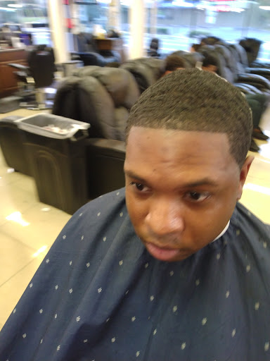 Barber Shop «Platinum Cutz Barber Shop», reviews and photos, 739 E Silver Springs Blvd, Ocala, FL 34470, USA