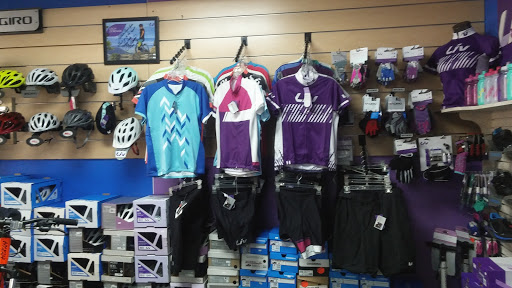 Bicycle Store «Hillsboro Bicycle Center», reviews and photos, 3330 W Hillsboro Blvd, Deerfield Beach, FL 33442, USA