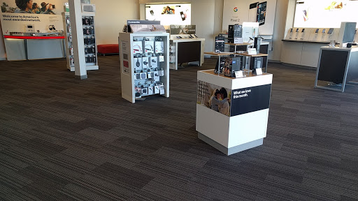 Cell Phone Store «Verizon», reviews and photos, 2802 Interstate 35 Frontage Rd h, New Braunfels, TX 78130, USA