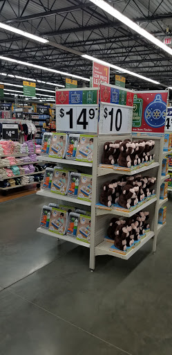 Supermarket «Walmart Supercenter», reviews and photos, 612 E Main St, Hohenwald, TN 38462, USA