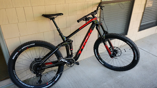 Bicycle Store «Atlanta Cycling - Vinings», reviews and photos, 4335 Cobb Pkwy, Atlanta, GA 30339, USA