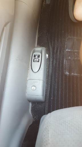 Car Wash «Holt Boulevard Car Wash», reviews and photos, 322 W Holt Blvd, Ontario, CA 91762, USA