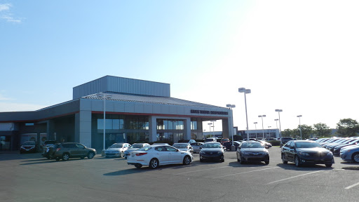 Toyota Dealer «Kings Toyota», reviews and photos, 9500 Kings Auto Mall Rd, Cincinnati, OH 45249, USA