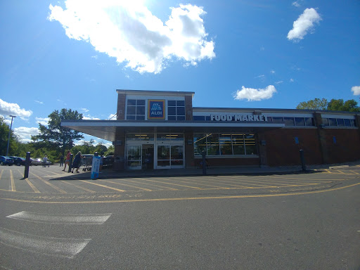 Supermarket «ALDI», reviews and photos, 801 Silver Ln, East Hartford, CT 06118, USA