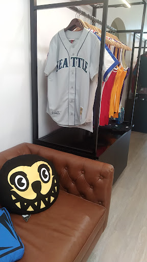 Shoe Store «Corporate», reviews and photos, 2643 Erie Ave, Cincinnati, OH 45208, USA