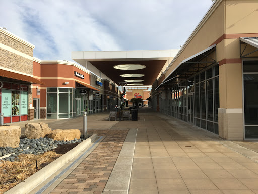 Shopping Mall «Taubman Prestige Outlets», reviews and photos, 17057 N Outer 40 Rd, Chesterfield, MO 63005, USA