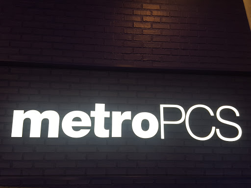 Cell Phone Store «MetroPCS Corporate Store», reviews and photos, 518 San Pablo Ave, Albany, CA 94706, USA