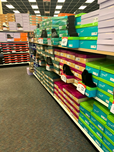 Shoe Store «Shoe Carnival», reviews and photos, 2633 Lakewood Village Dr, North Little Rock, AR 72116, USA