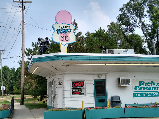 Park «Route 66 Park», reviews and photos, 920 N Broadway St, Joliet, IL 60435, USA