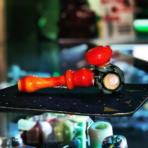 Tobacco Shop «Heights Head Smoke Shop», reviews and photos, 6412 N Main St b, Houston, TX 77009, USA