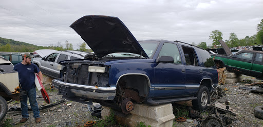 Salvage Yard «EZ Pull & Save Auto Parts», reviews and photos, 2401 Summer Valley Rd, New Ringgold, PA 17960, USA