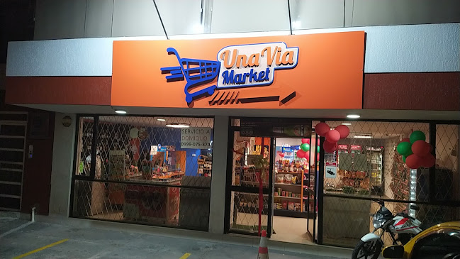 Una Via Market (QUITO TENIS) - Supermercado
