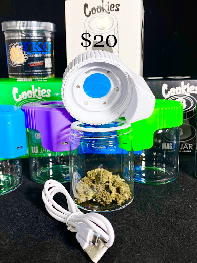 Tobacco Shop «Hi-Life Smoke & Vapor Shop», reviews and photos, 7302 E 6th Ave, Scottsdale, AZ 85251, USA