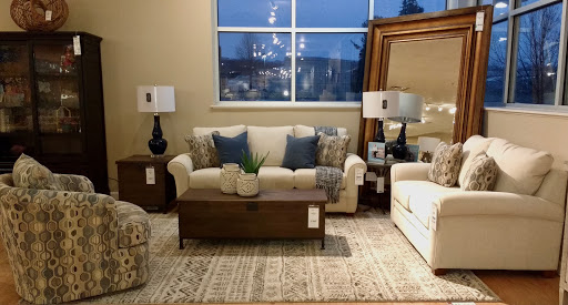 Furniture Store «La-Z-Boy Furniture Galleries», reviews and photos, 3050 Berlin Turnpike, Newington, CT 06111, USA