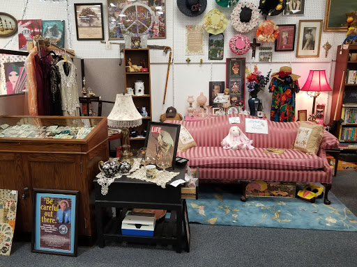 Shopping Mall «Merchants Walk Shopping Center», reviews and photos, 7580 W Broad St, Richmond, VA 23294, USA